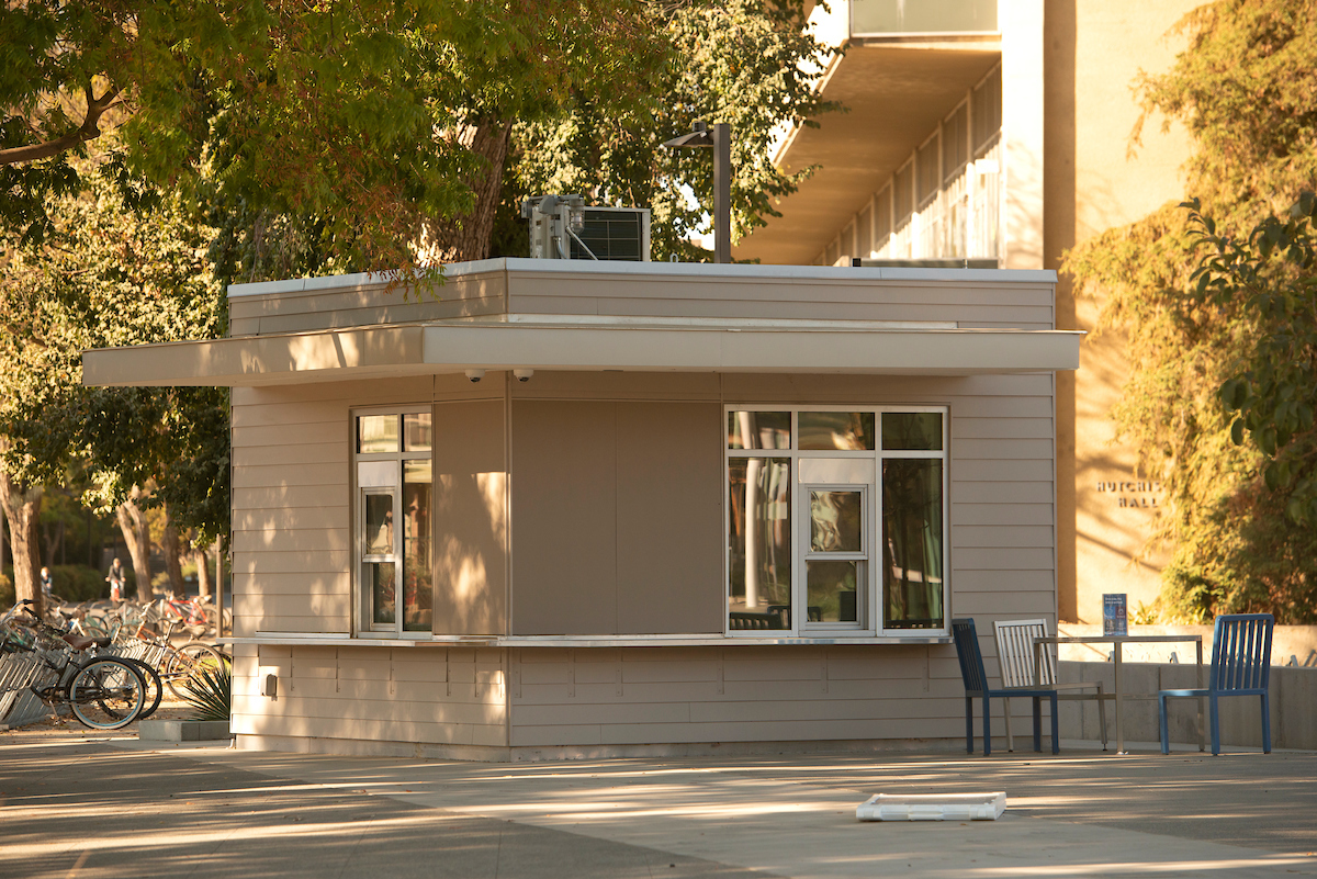 A newly-constructed coffee kiosk outside of California Hall